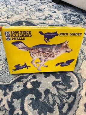 1997 FX Schmid Wolf Shape Jigsaw Puzzle Pack Leader 1000 Piece 43" x 25.5"  NEW
